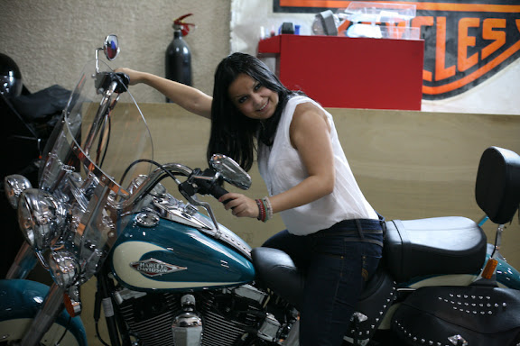 juxtapoza_091105195147.jpg