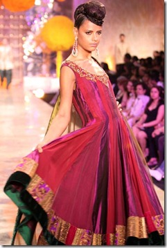 Manish Malhotras collection4 at HDIL2010
