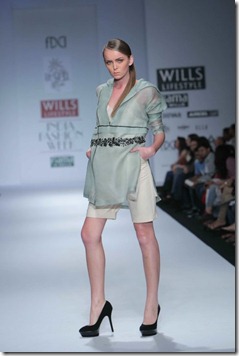 WIFW SS 2011 collection by Vineet Bahl (21)