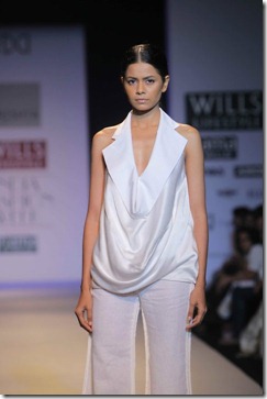 WIFW SS 2011 collection  Rishta by Arjun (16)