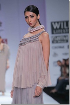 WIFW SS 2011  Geisha Designs by Paras & Shalini (9)
