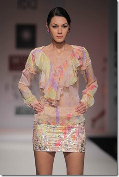 WIFW SS 2011by Gayatri Khanna (16)