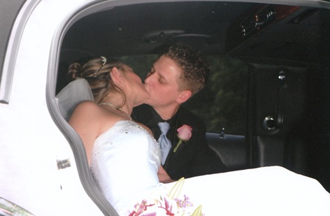 [Kissing again - wedding day[2].jpg]