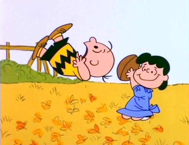 [lucy-football1[5].jpg]