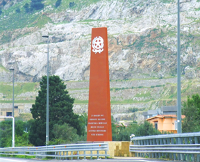 Sizilien - Denkmal des Attentats auf den Mafia-Jäger Giovanni Falcone