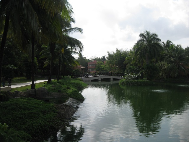 [Second anniversary (Leela Kempinski, Goa) - May 2009 089[3].jpg]