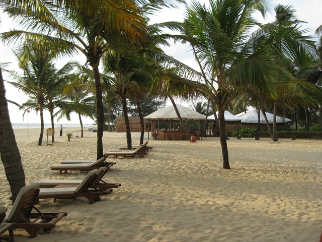 [Second anniversary (Leela Kempinski, Goa) - May 2009 030[4].jpg]