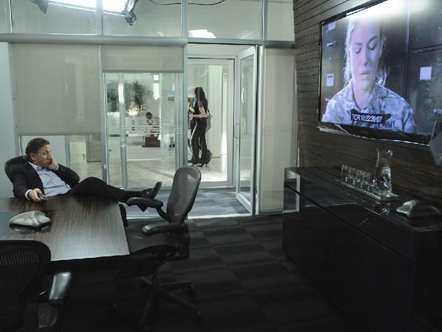 [1x02-1[4].jpg]