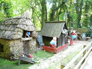 Три поросенка