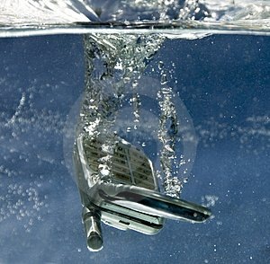 [Cell+phone+fell++water[2].jpg]