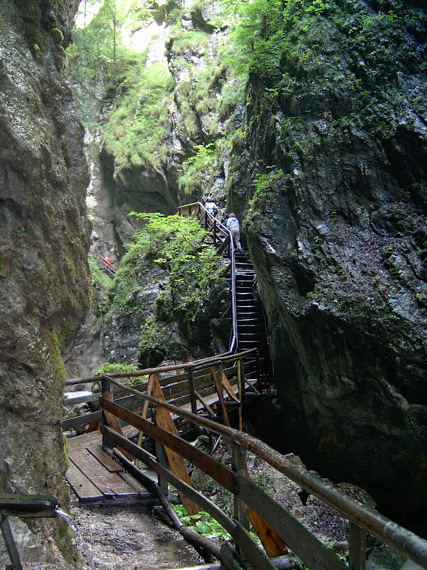 Foto van  Stans - Wolfklamm - Monasterio Sankt Georgenberg 