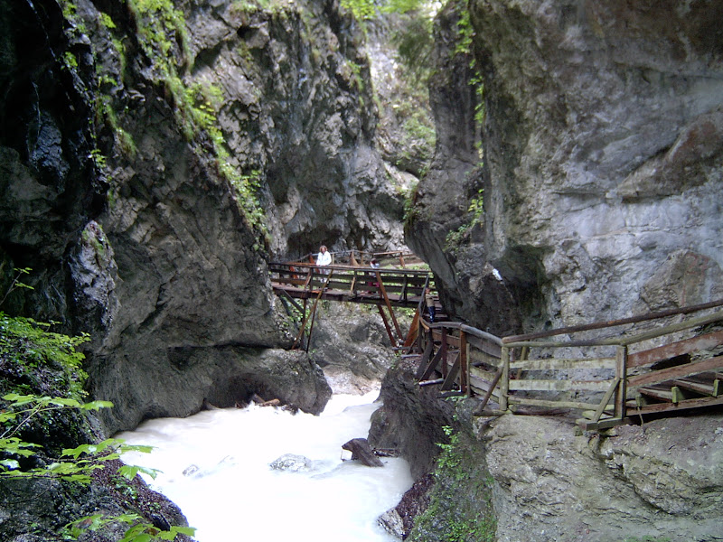Foto van  Stans - Wolfklamm - Monasterio Sankt Georgenberg 