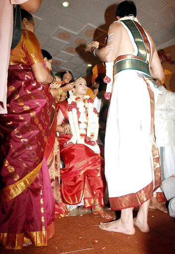 CLICK THE ABOVE ARROW TO ZOOM THE IMAGE