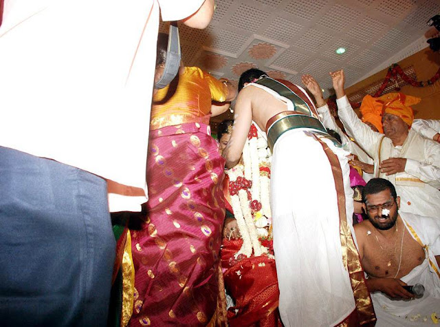 CLICK THE ABOVE ARROW TO ZOOM THE IMAGE