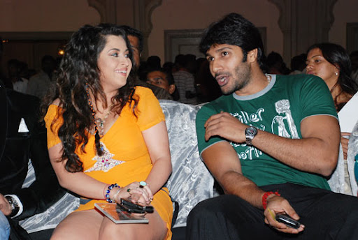 CLICK THE ABOVE ARROW TO ZOOM THE IMAGE