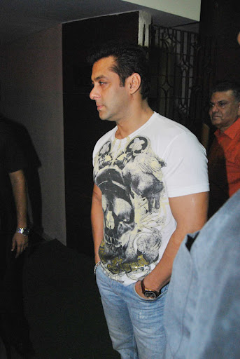 CLICK THE ABOVE ARROW TO ZOOM THE IMAGE