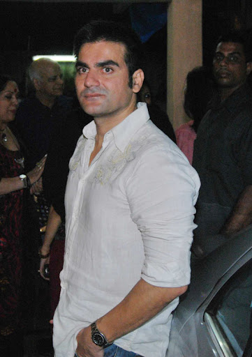 CLICK THE ABOVE ARROW TO ZOOM THE IMAGE