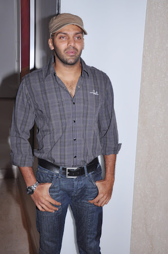 CLICK THE ABOVE ARROW TO ZOOM THE IMAGE