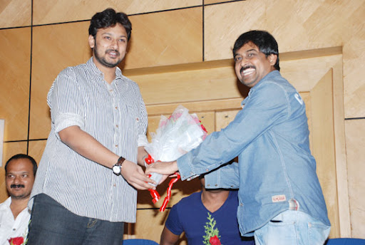 CLICK THE ABOVE ARROW TO  ZOOM THE IMAGE