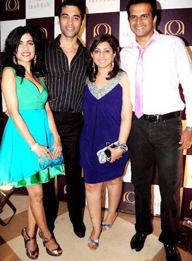 CLICK THE ABOVE ARROW TO  ZOOM THE IMAGE