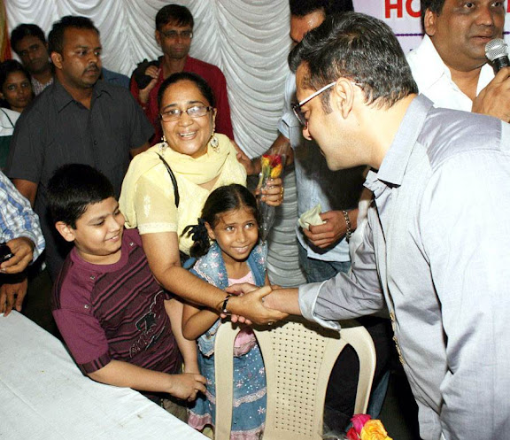 CLICK THE ABOVE ARROW TO ZOOM THE IMAGE