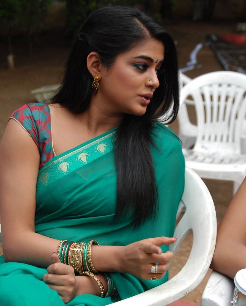 priyamani actress pics