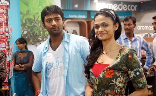 CLICK THE ABOVE ARROW TO  ZOOM THE IMAGE