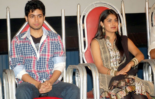 CLICK THE ABOVE ARROW TO  ZOOM THE IMAGE