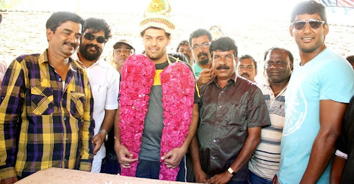 CLICK THE ABOVE ARROW TO  ZOOM THE IMAGE