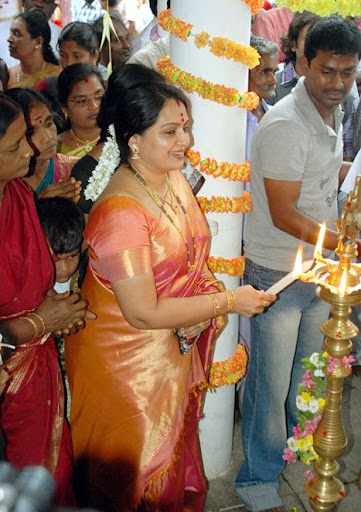 CLICK THE ABOVE ARROW TO  ZOOM THE IMAGE