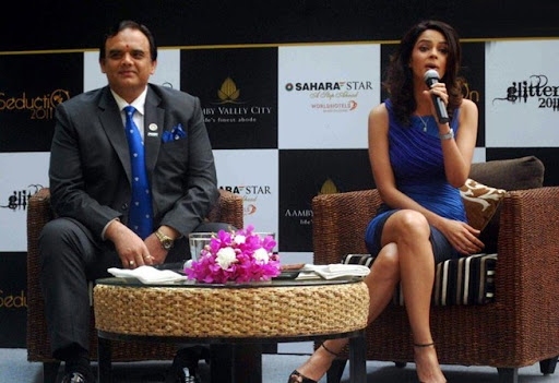 CLICK THE ABOVE ARROW TO  ZOOM THE IMAGE