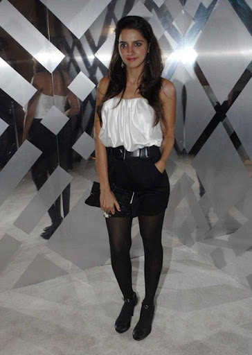 CLICK THE ABOVE ARROW TO  ZOOM THE IMAGE