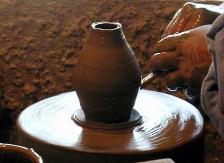 [potterswheel3[2].jpg]