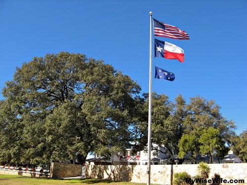 Texas White House is overlooking Pedernales River Texas White House is overlooking Pedernales River