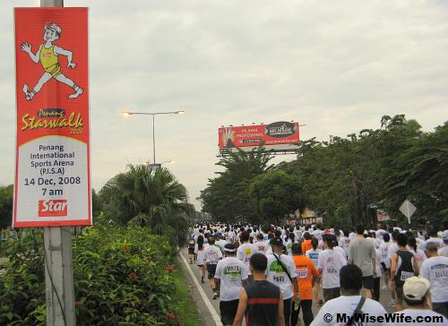 Starwalkers along Jalan Sultan Azlan Shah Starwalkers along Jalan Sultan Azlan Shah