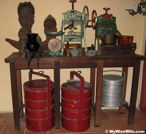 Cooking tools, Classical ice blenders, Giant-sized tiffin carriers Cooking tools, Classical ice blenders, Giant-sized tiffin carriers
