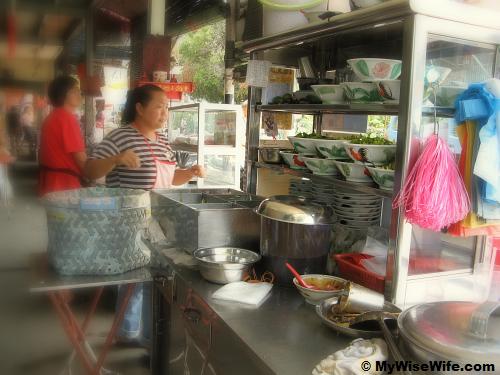 Running business at five-foot way