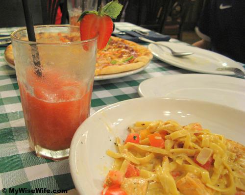 Fettucine Salmon and Tomato with Strawberry Shake Fettucine Salmon and Tomato with Strawberry Shake