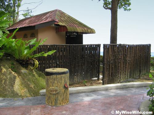 Equip with good facility for nature call Equip with good facility for nature call