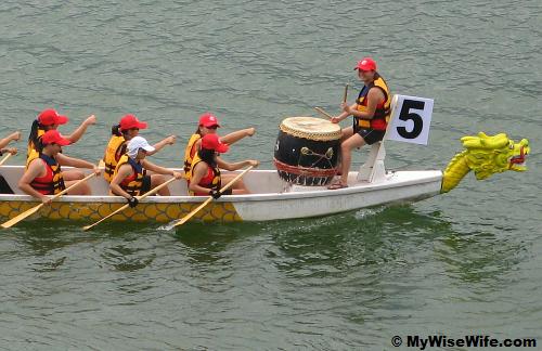 Keep rowing! Keep rowing!