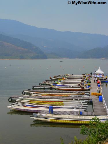 Temporary pier to dock the dragon boats Temporary pier to dock the dragon boats