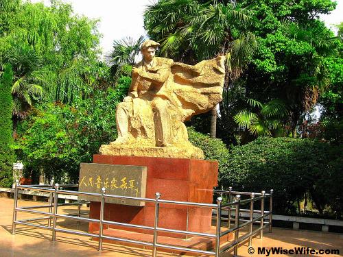Statue of Nie Er - The famous music composer from Kunming who composed China National Anthem