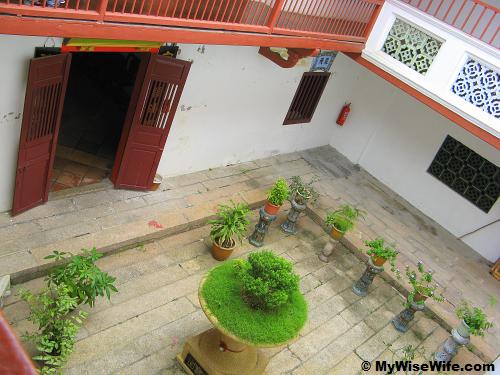 Chinese style courtyard Chinese style courtyard