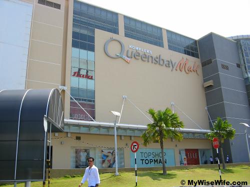 The largest and longest mall in Penang The largest and longest mall in Penang