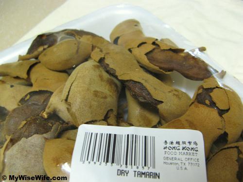 Dried tamarind with shells Dried tamarind with shells