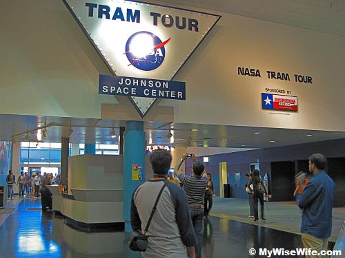 Let's go for NASA Tram Tour Let's go for NASA Tram Tour