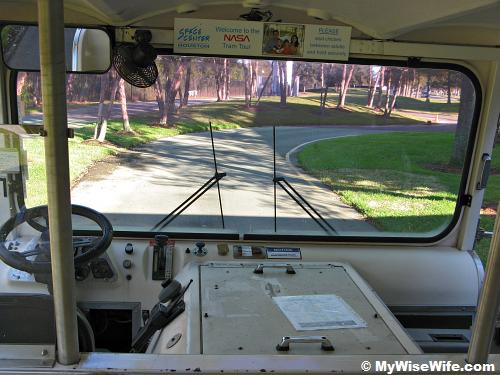 No driver? And it is moving! No driver? And it is moving!