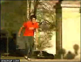Gif Animado de uma Incrível Manobra com Skate
