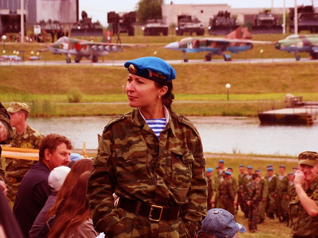 [military_woman_belarus_army_000001[2].jpg]
