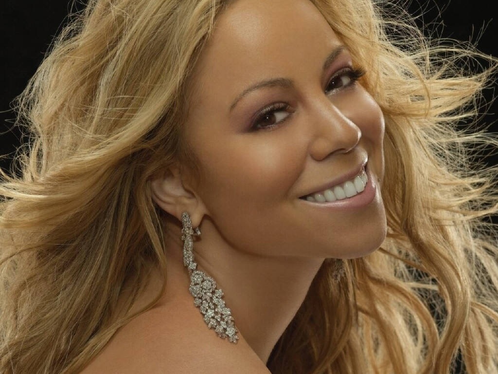 [Mariah Carey hollywood desktop wallpapers 11[8].jpg]